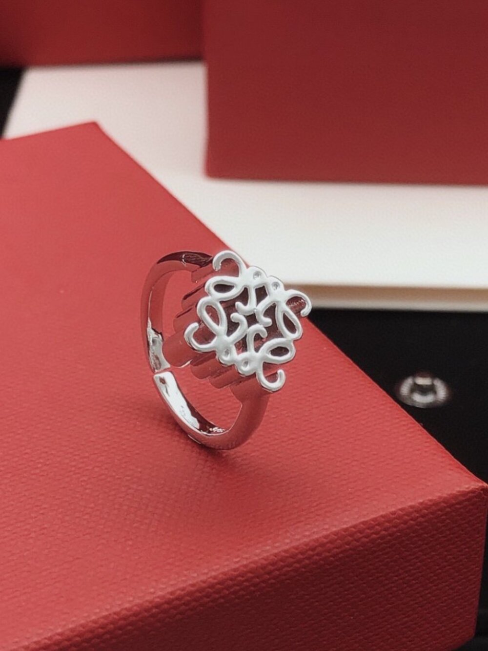 Loewe  latest 🆕🆕 ring